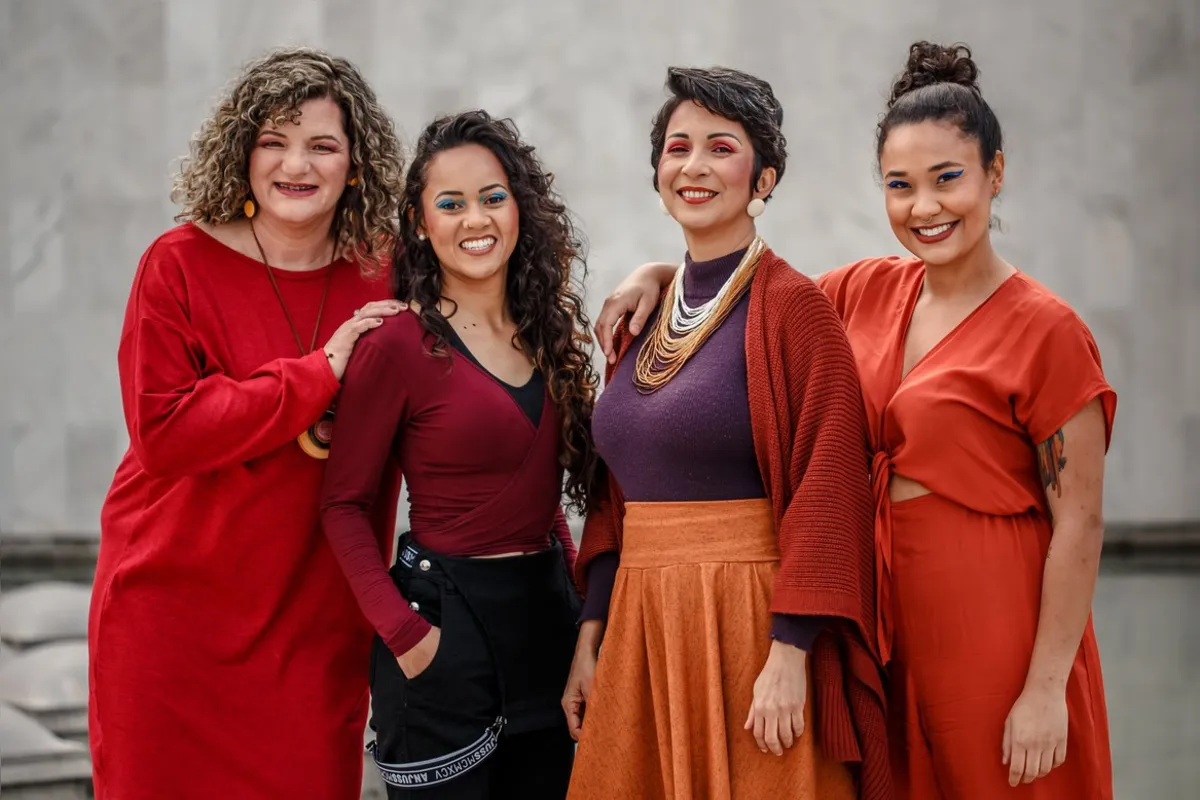 Grupo curitibano inspirado nas lutas das mulheres lança videoclipe  que estimula a autoestima feminina 