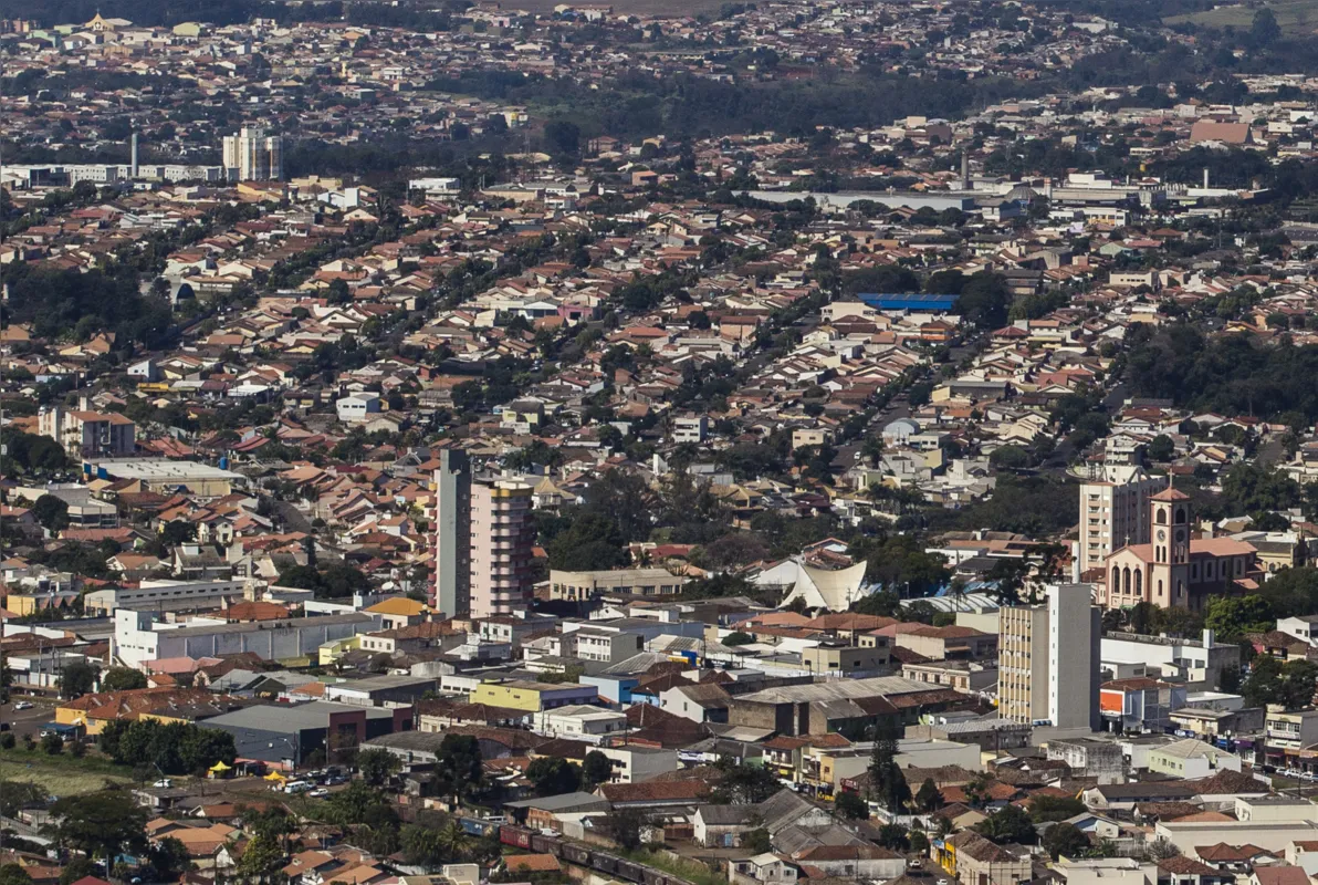 Taxa de positivação em Cambé é de cerca de 25%: reflexo da vacinação