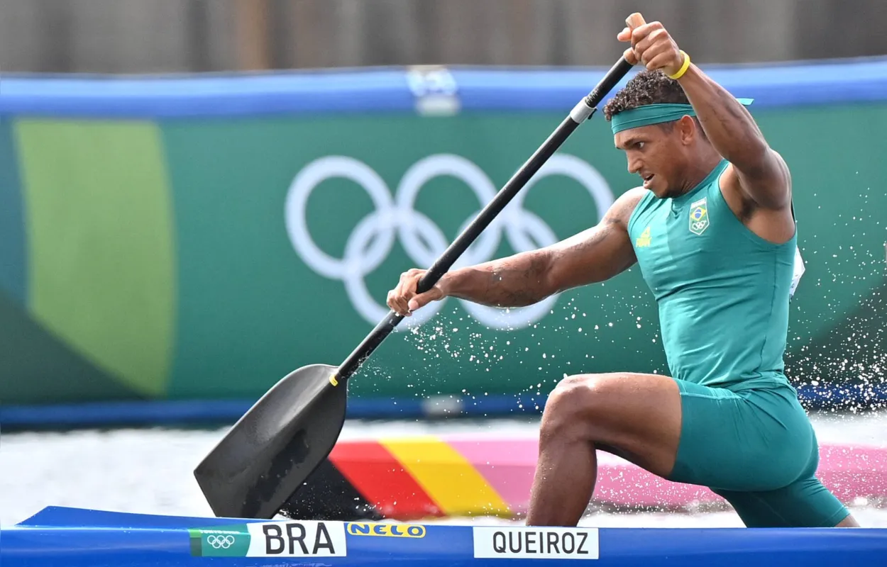 Imagem ilustrativa da imagem Isaquias leva ouro na canoagem e conquista sua quarta medalha olímpica