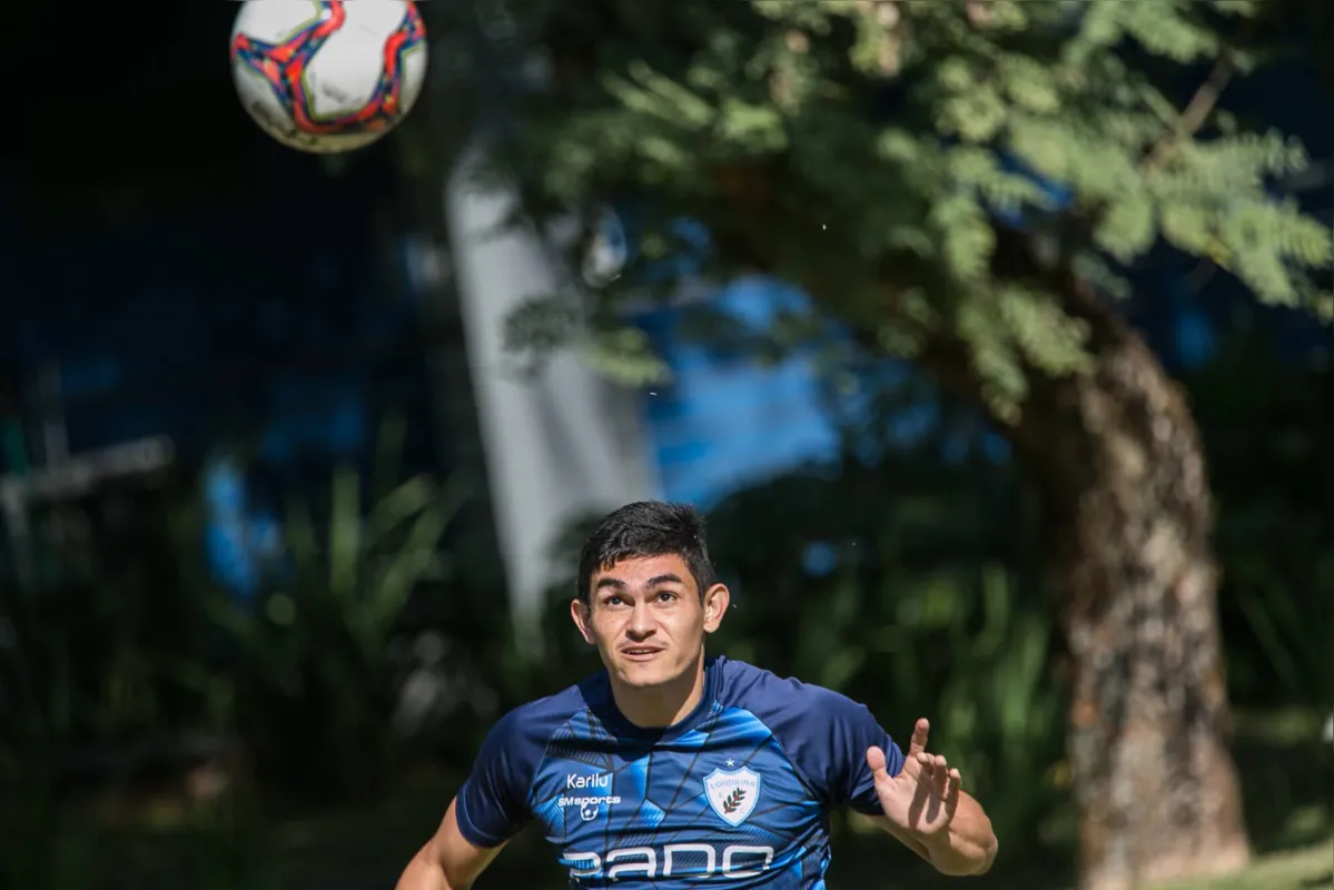 Com Salatiel machucado e Safira suspenso, Pirambu deve herdar a camisa 9 diante do Operário