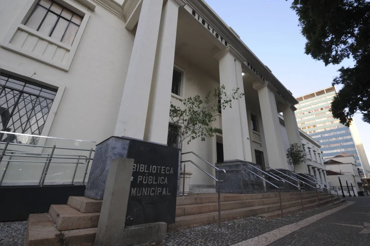 Biblioteca Pública Municipal: local que  Amilton Yassushi Miyakawa escolheu para seus estudos diários