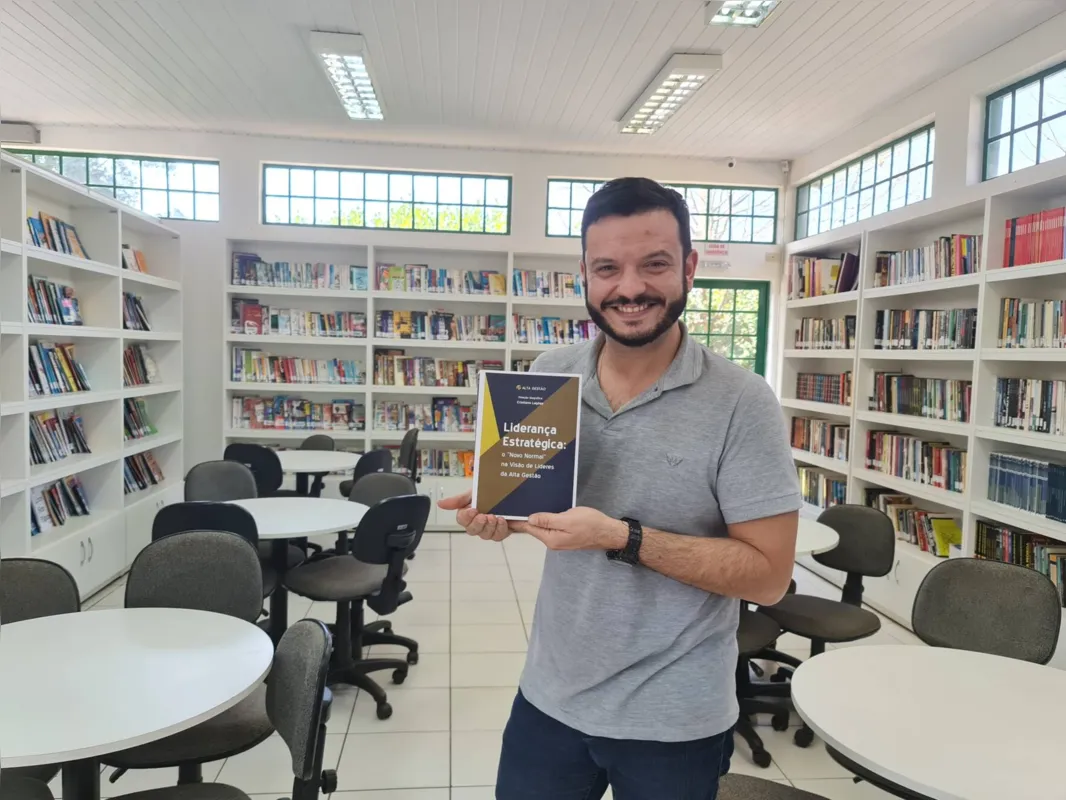 Maurício Chiesa Carvalho é coautor de livro dedicado a responder perguntas que surgem no ambiente de trabalho no "novo normal"