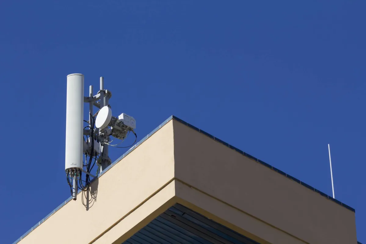 Imagem ilustrativa da imagem Londrina precisa de mais 246 antenas de telefonia celular