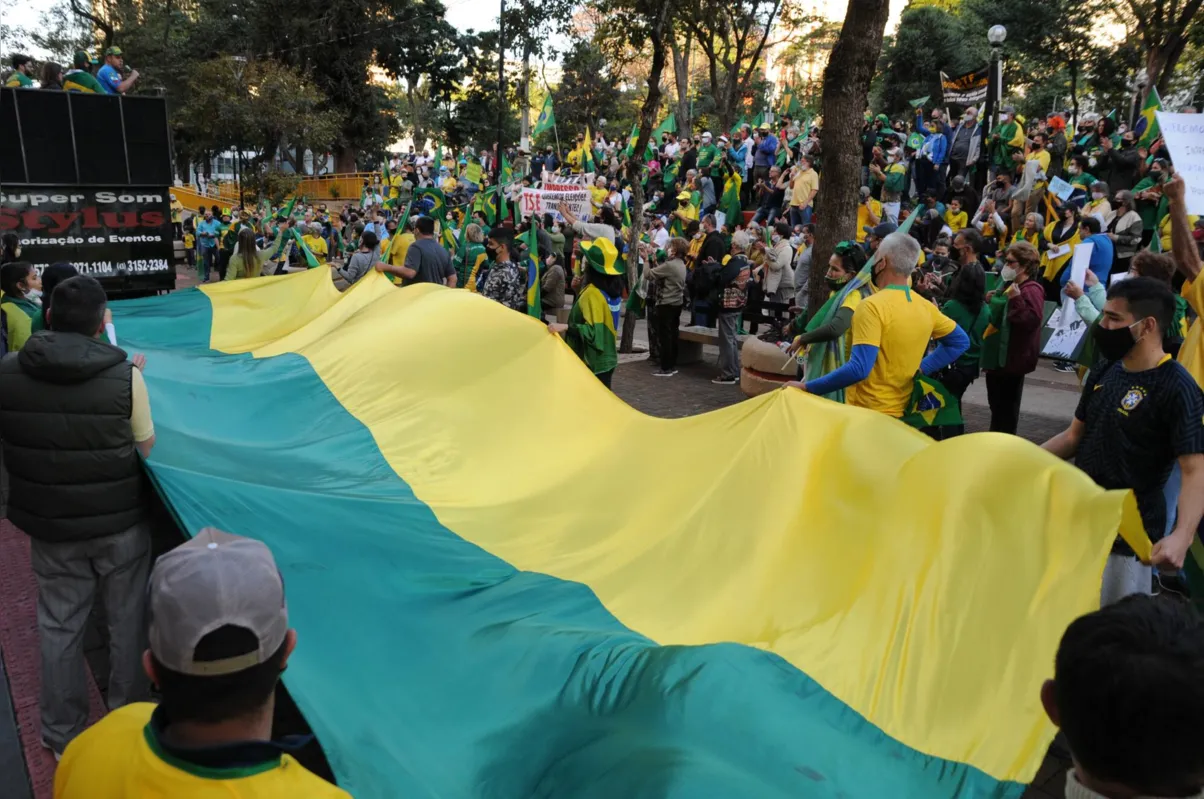 Imagem ilustrativa da imagem Londrina tem manifestação por voto impresso