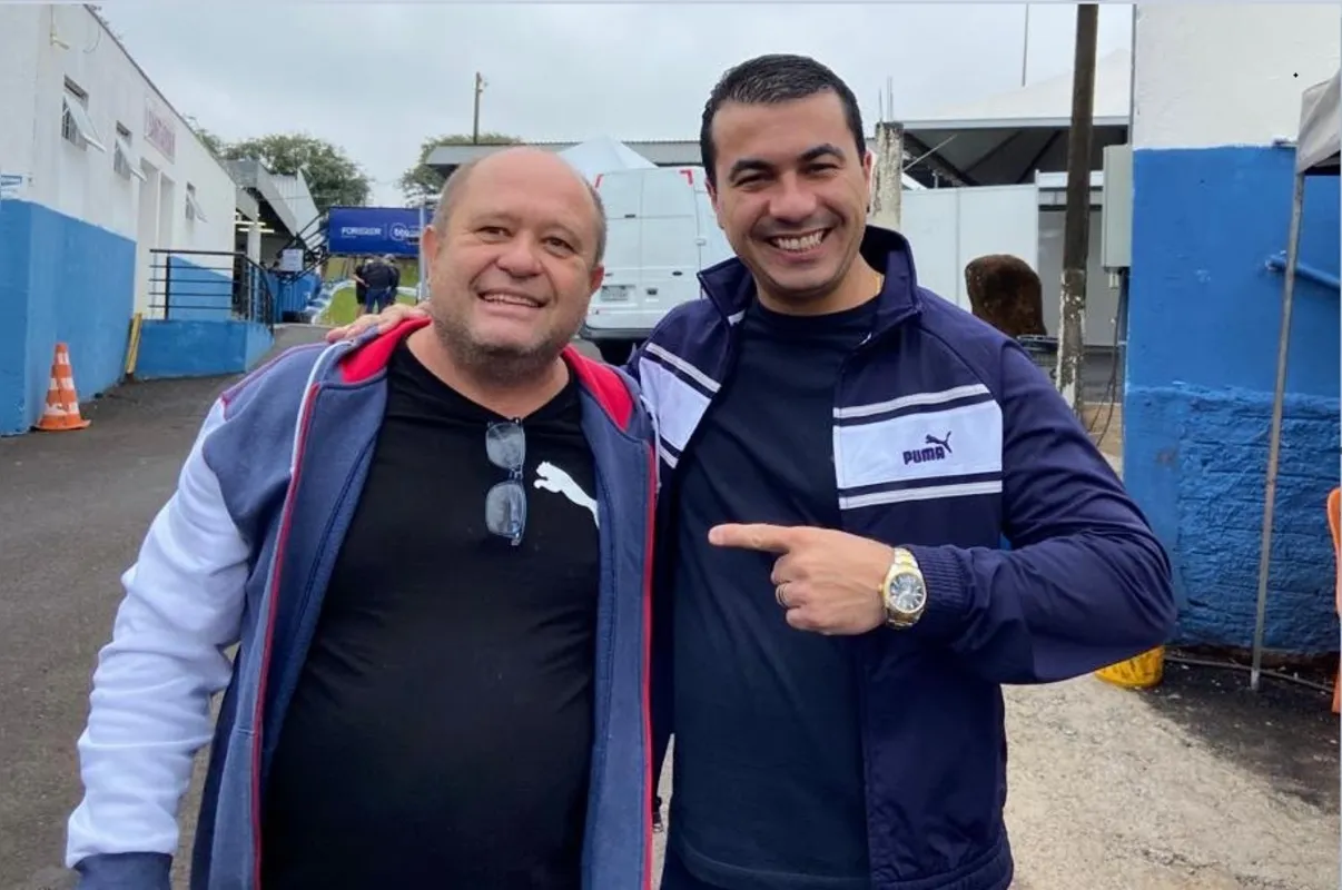 O empresário Clovis Ortunho Rosa encontrou o deputado Luis Miranda (DEM-DF) no Kartódromo de Londrina. 