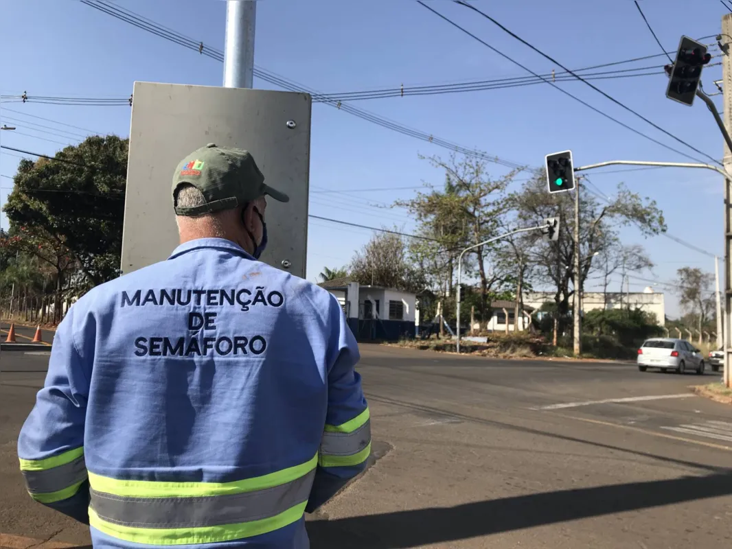 Imagem ilustrativa da imagem Novos semáforos entram em funcionamento em Londrina
