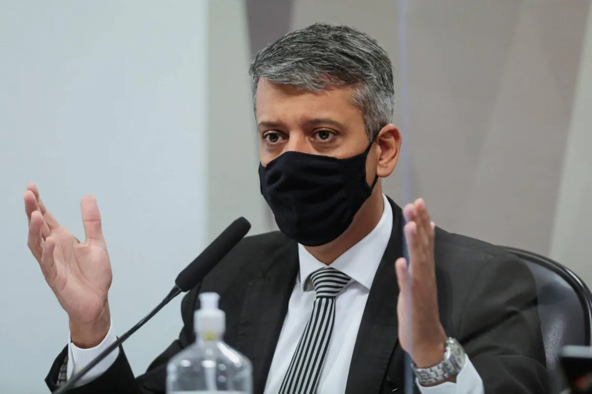 Roberto Dias, ex-diretor de logística do Ministério da Saúde, durante depoimento à CPI da Covid no Senado