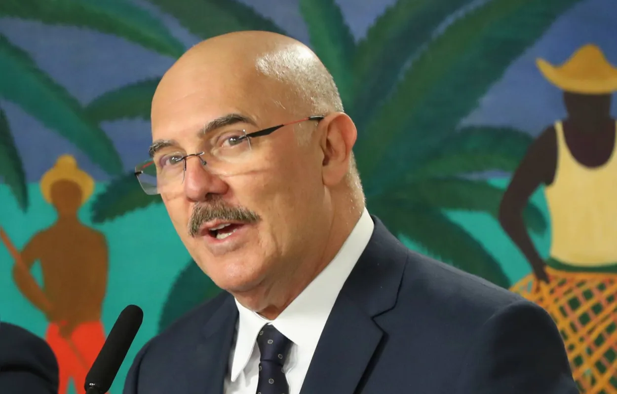 Milton Ribeiro, ministro da Educação: depois de afirmar que alunos com deficiência "atrapalham" outros alunos, ele disse que sua fala foi "mal interpretada" 
