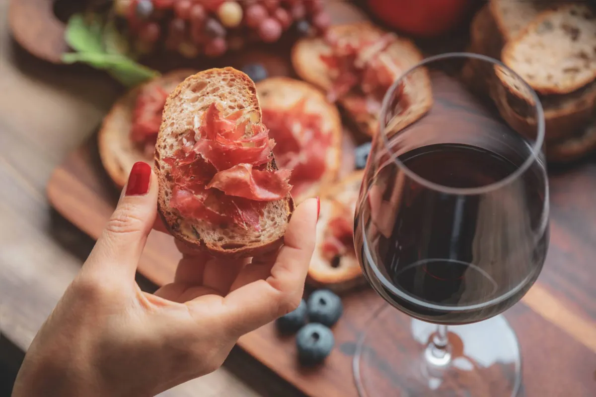 O vinho também combina com entradas e comidas leves
