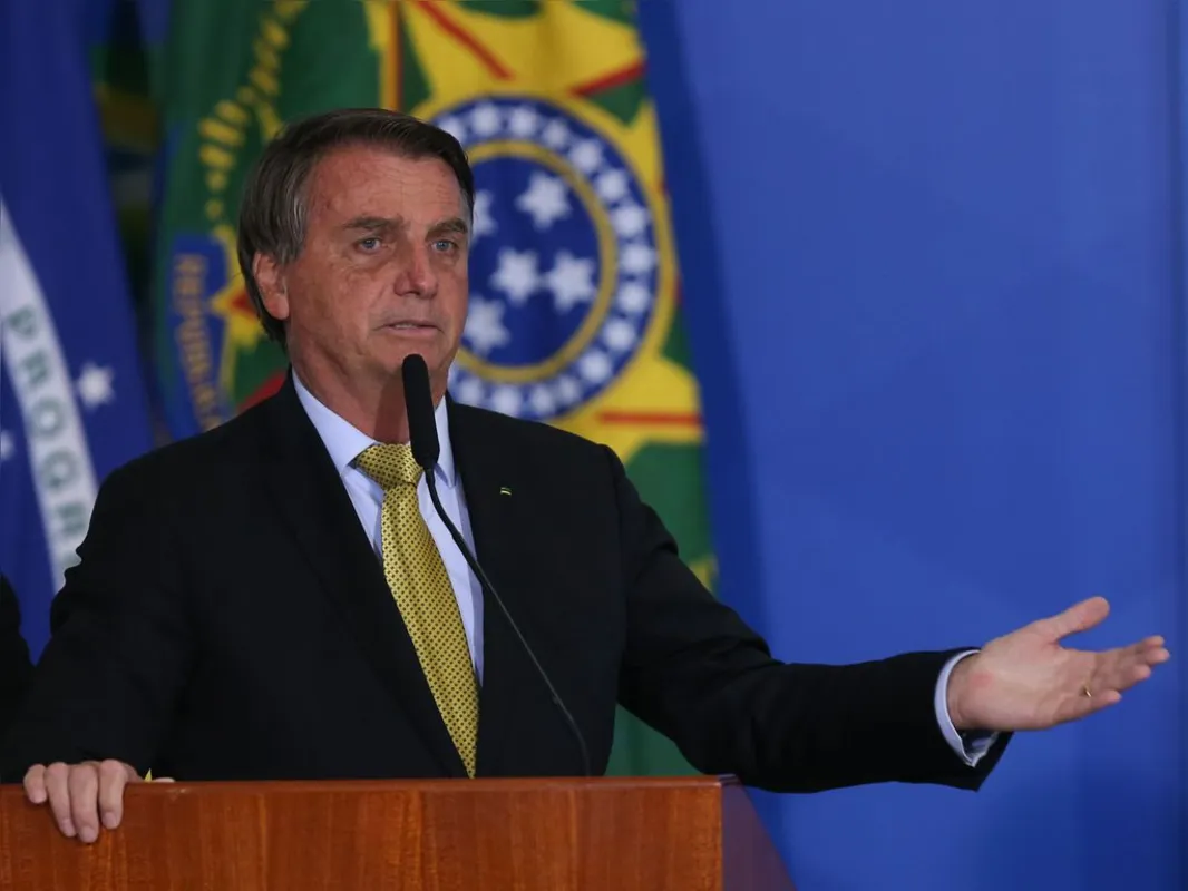Imagem ilustrativa da imagem Pela 1ª vez, a maioria quer impeachment de Bolsonaro, diz Datafolha