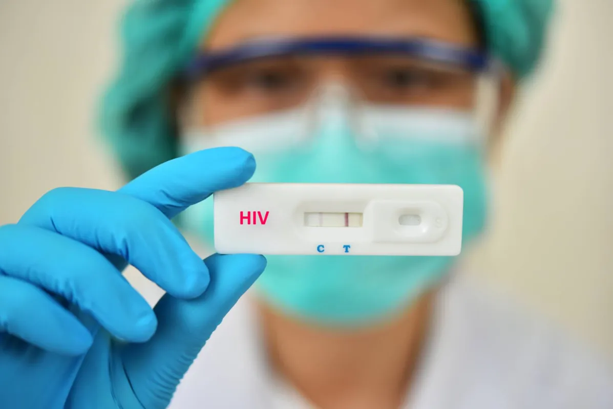 Imagem ilustrativa da imagem Pesquisadores testam vacina contra HIV com tecnologia similar à da Covid