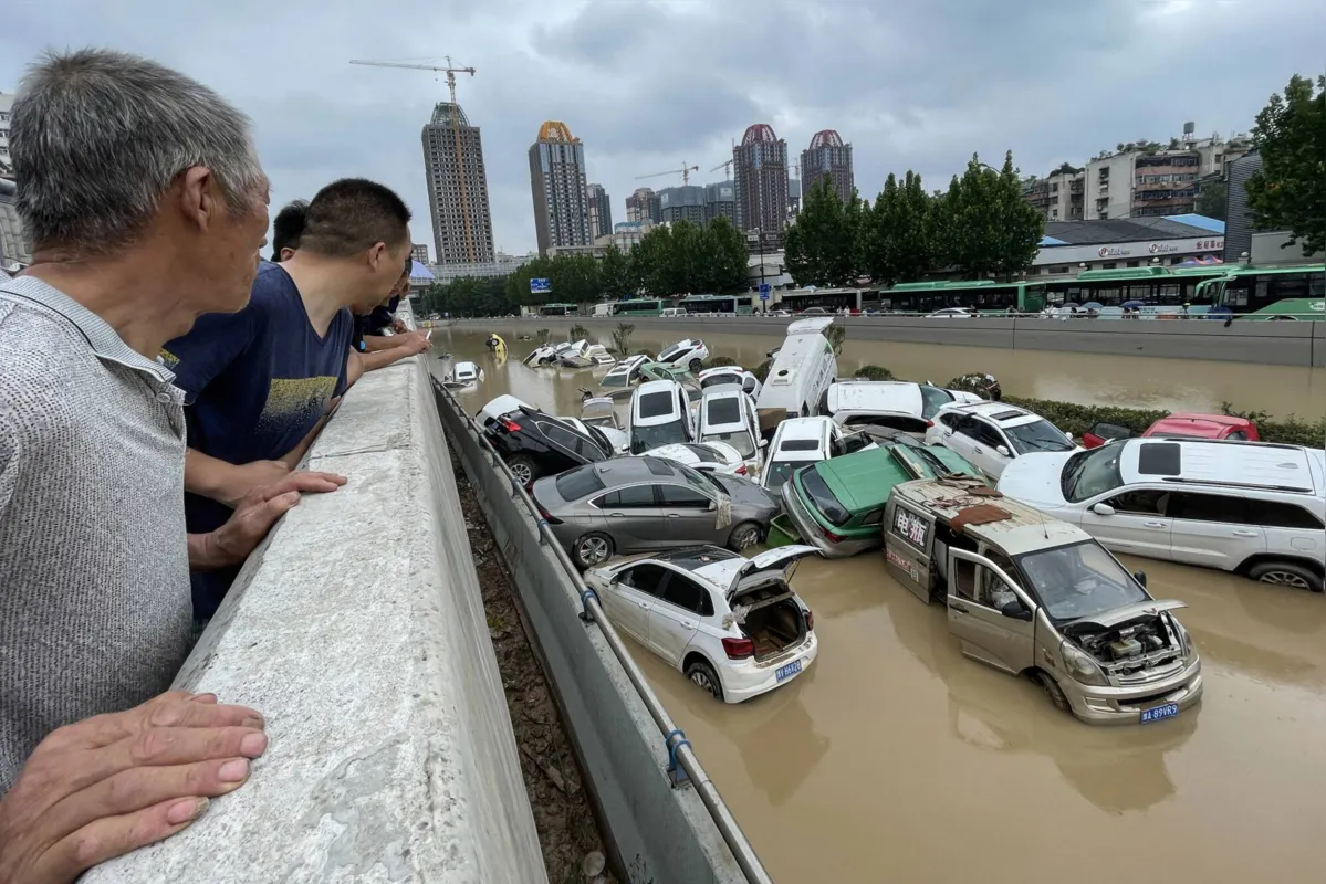 Imagem ilustrativa da imagem Pior chuva em 60 anos na China deixa ao menos 25 mortos e milhares de desabrigados
