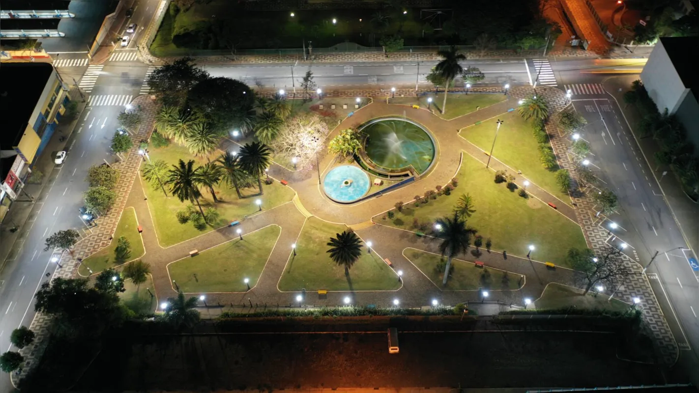 Praça Rocha Pombo 