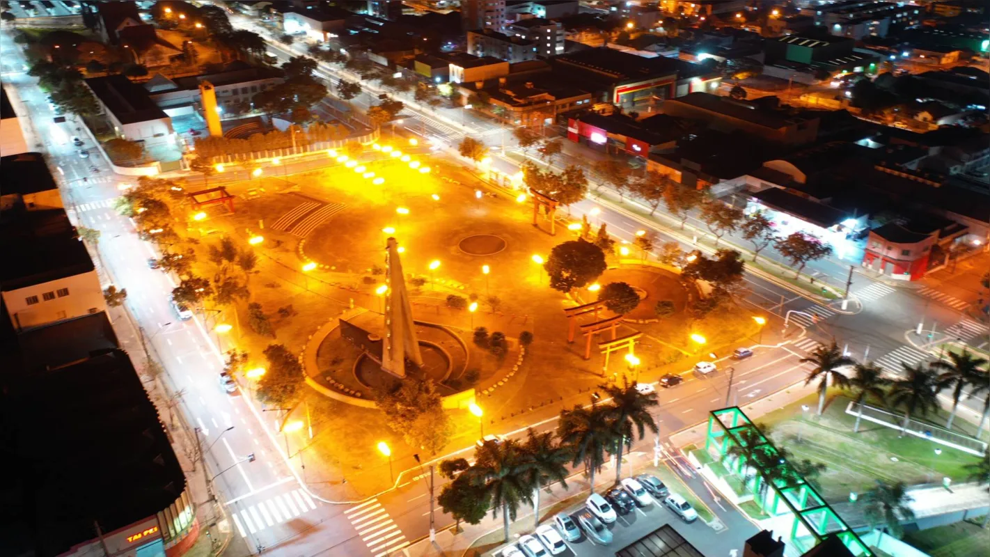 Praça Tomi Nakagawa