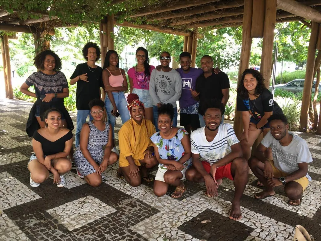 O Coletivo Dona Vilma Yá Mukumby, que promove atividades artísticas e culturais direcionadas a crianças e jovens negros, também foi premiado
