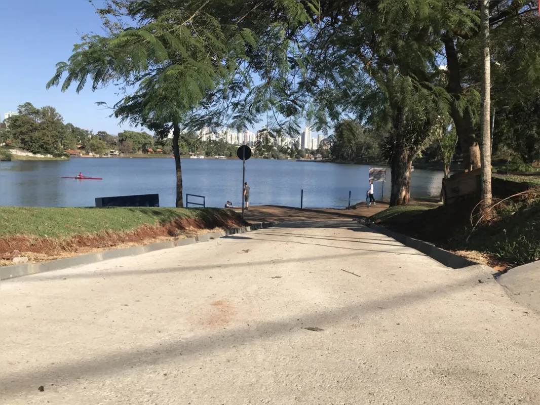 Imagem ilustrativa da imagem Rua da Canoagem agora tem calçadas com acessibilidade
