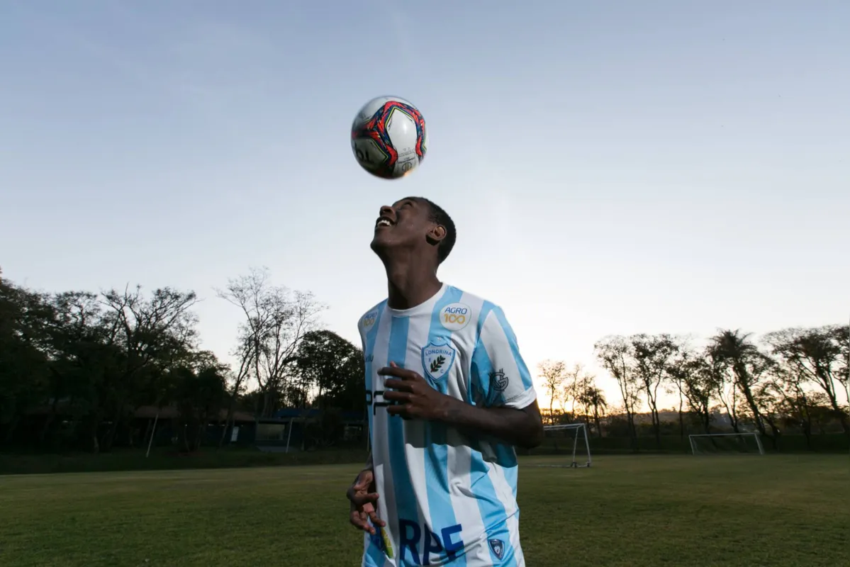 Anunciado como reforço na quinta-feira, Jhonny Lucas deve estrear contra o Vila Nova