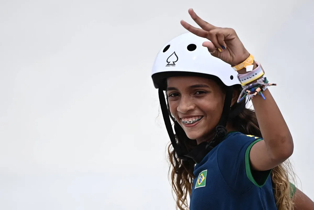 Imagem ilustrativa da imagem Skatista Rayssa Leal transforma diversão e leveza em conquista
