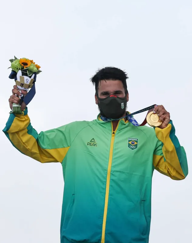 Imagem ilustrativa da imagem Surfista Italo Ferreira conquista primeiro ouro para o Brasil nas Olimpíadas