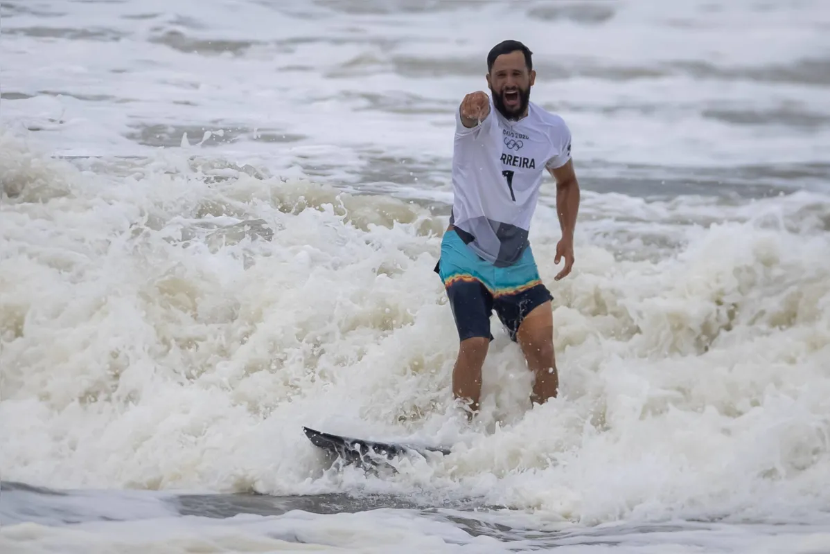 Imagem ilustrativa da imagem Surfista Italo Ferreira conquista primeiro ouro para o Brasil nas Olimpíadas