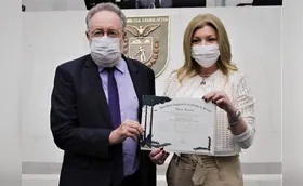 Homenagem da Assembleia ao HU de Londrina