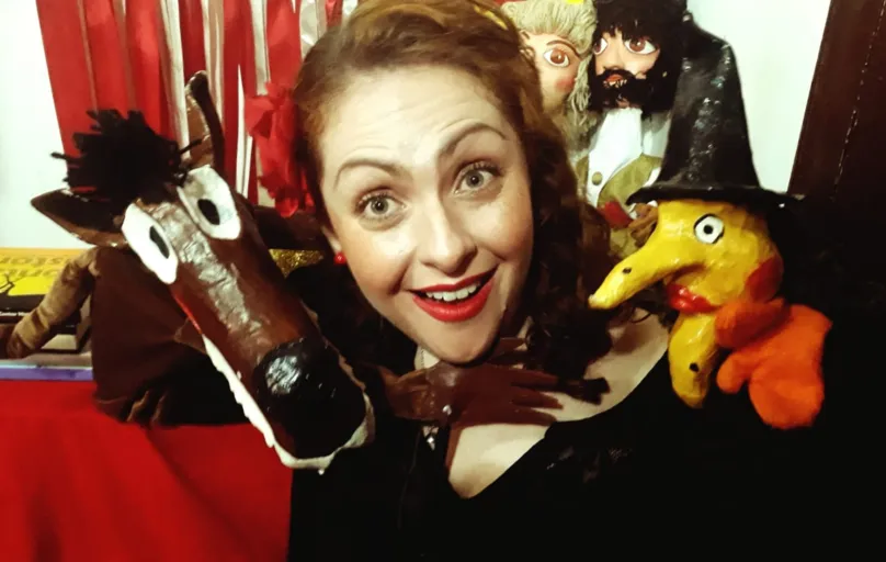 Michelle Borgo e os bonecos: mostra paranaense segue até o dia 9 de agosto  no YouTube gratuitamente