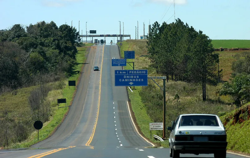 O Paraná vai aumentar de 36% para 90% o percentual de estradas em concessão com pista dupla.
