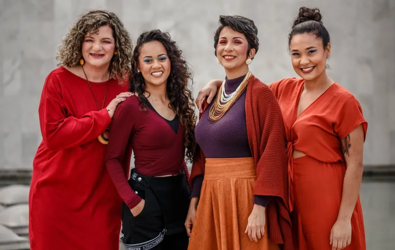 Grupo curitibano inspirado nas lutas das mulheres lança videoclipe  que estimula a autoestima feminina 