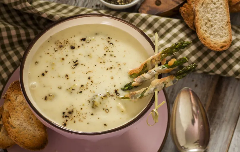 Creme de aspargos: um prato quente para os dias frios