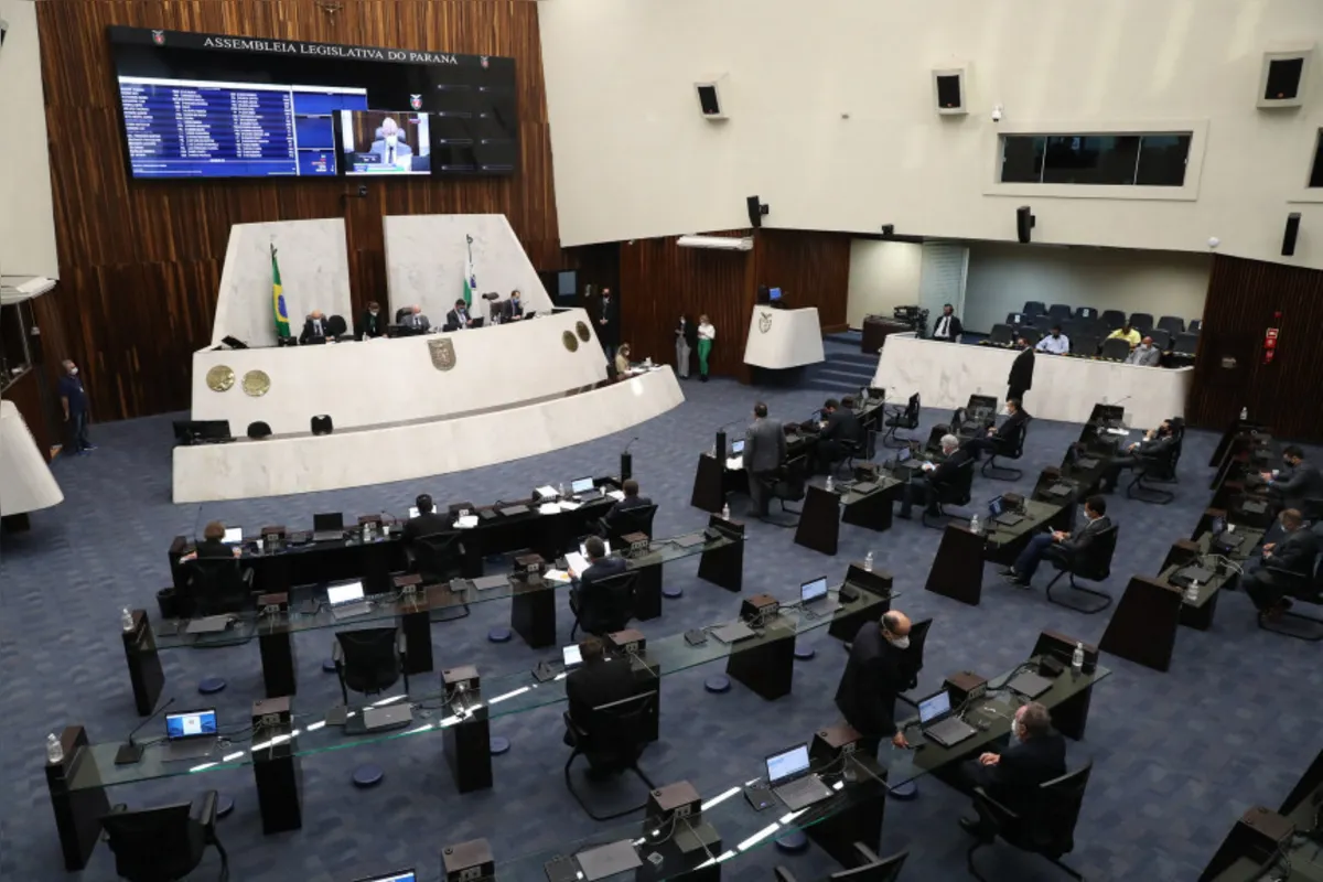 Imagem ilustrativa da imagem Após "super recesso", Assembleia aprova projeto de dose extra da vacina