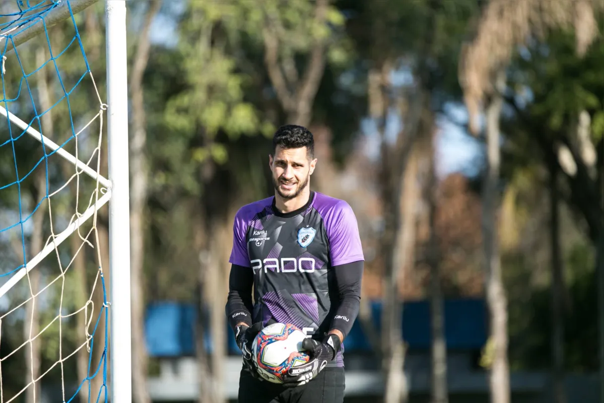 Dalton deve ser o substituto de César no gol
