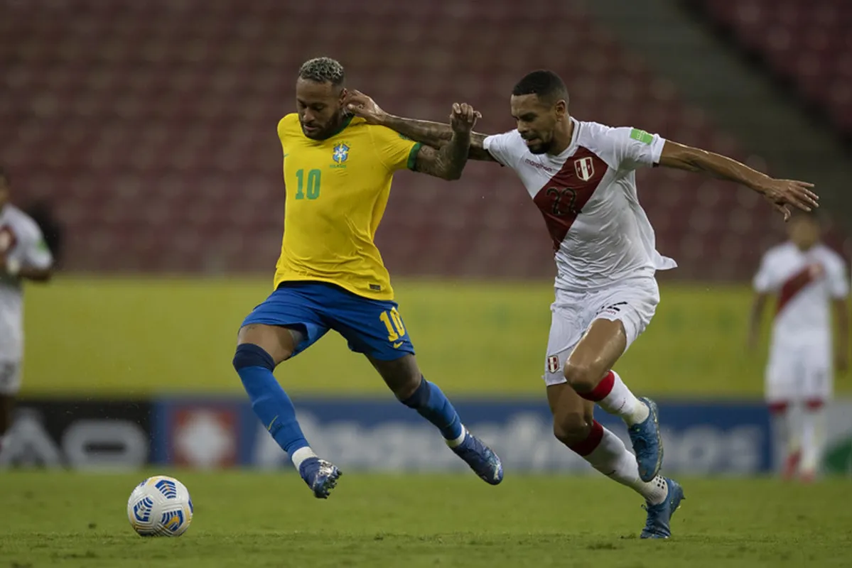 Imagem ilustrativa da imagem Brasil vence o Peru e segue imbatível nas Eliminatórias