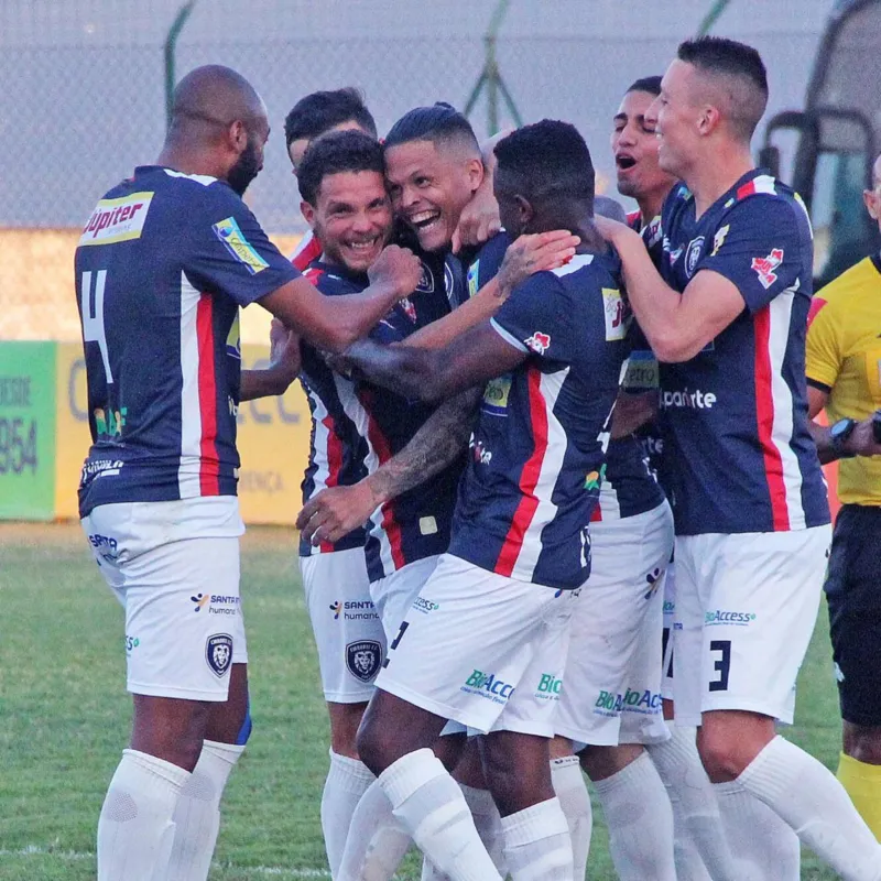 O Cianorte FC recebe em casa o FC Cascavel para o primeiro jogo da segunda fase da Série D.