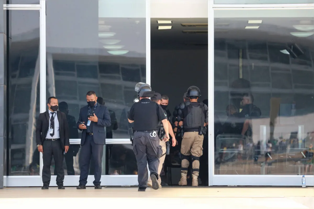 Imagem ilustrativa da imagem Entidades de classe de Londrina engrossam ato contra STF e por 'segurança jurídica'