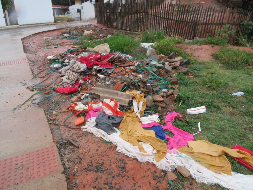 Imagem ilustrativa da imagem Ibaiti alerta população sobre descarte de lixo em via pública