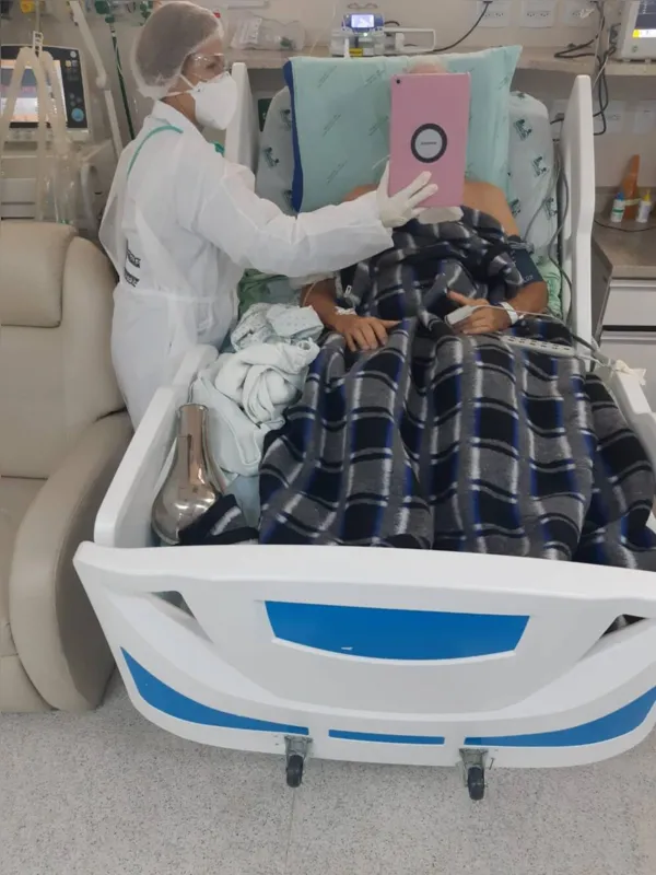 Imagem ilustrativa da imagem Lei garante videochamadas em hospitais de Londrina