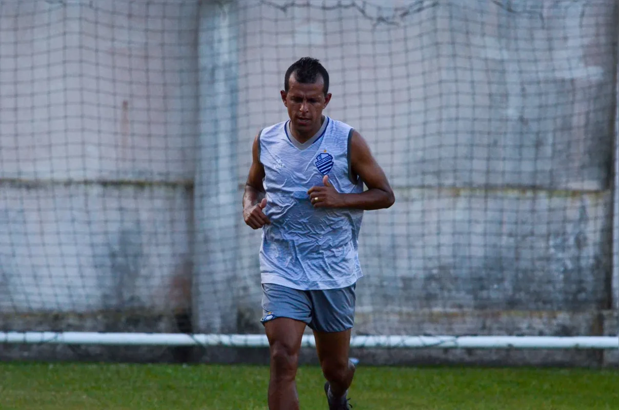 Didira foi recontratado, mas não foi relacionado para o jogo contra o Londrina.
