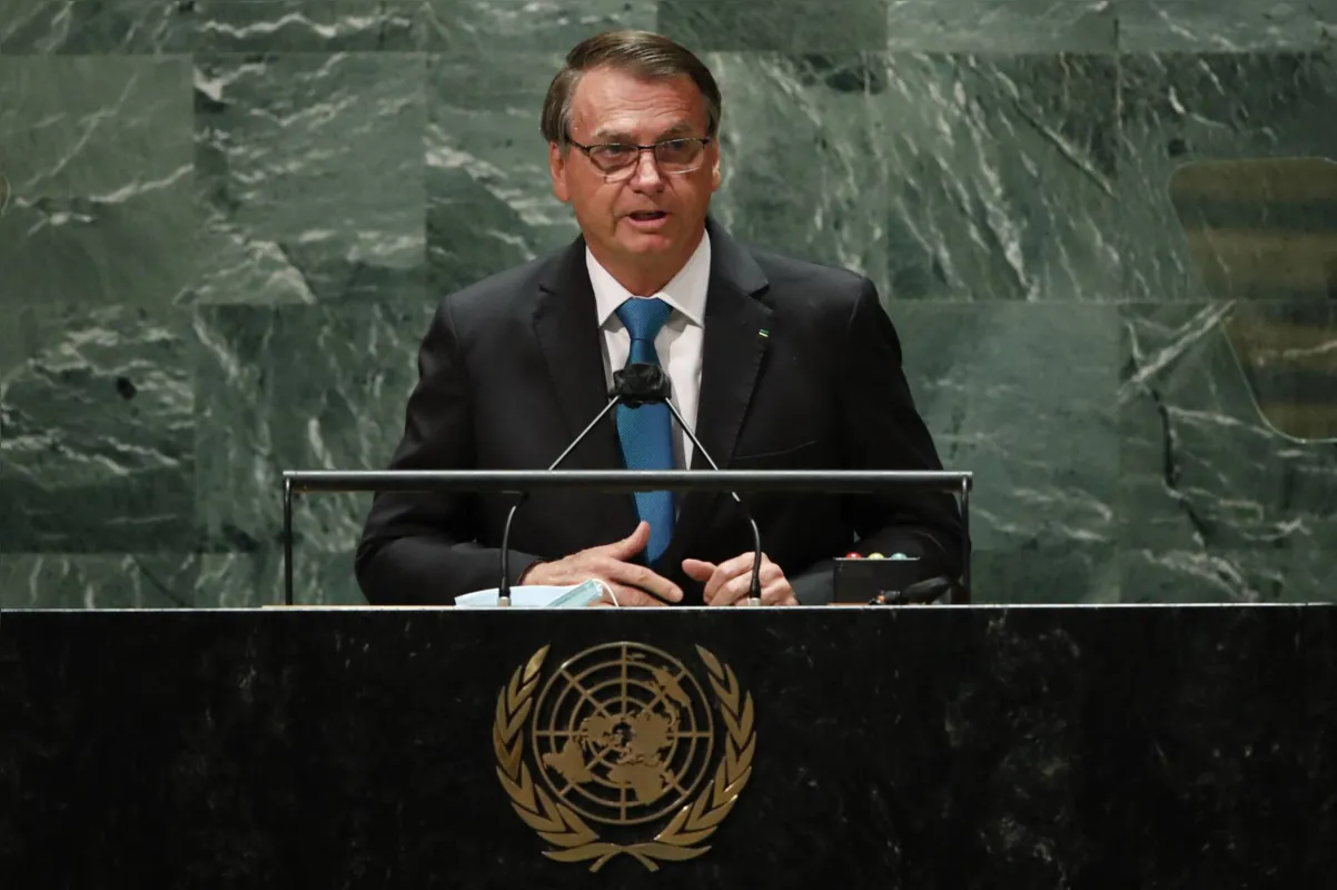 Imagem ilustrativa da imagem Na ONU, Bolsonaro faz discurso para a base radical e defende tratamento precoce