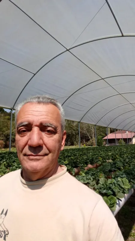 Após aderir à energia solar, o produtor Guillermo Federico Lois amortizou o investimento em menos de 2 anos

