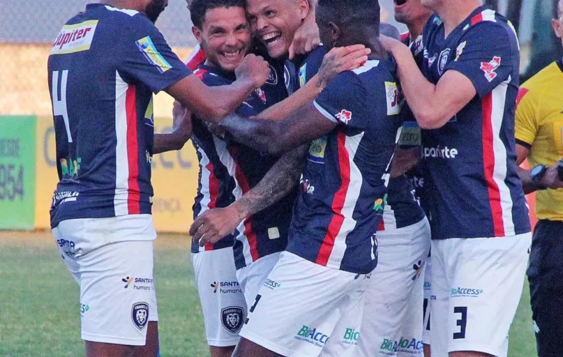 O Cianorte FC recebe em casa o FC Cascavel para o primeiro jogo da segunda fase da Série D.