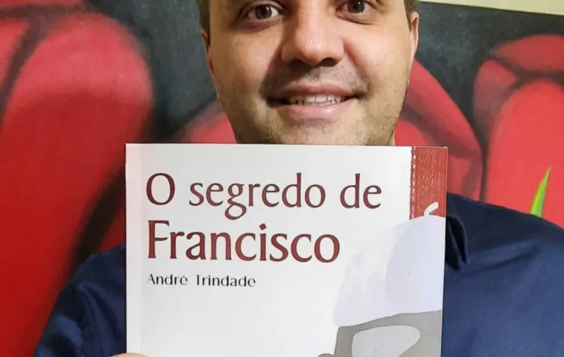 André Trindade lança o livro "O Segredo de Francisco", seu primeiro romance