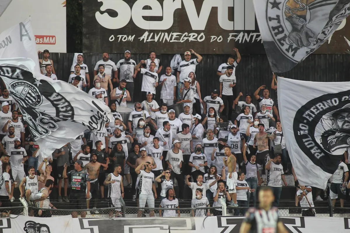 Imagem ilustrativa da imagem Árbitro relata confusão após empate entre Londrina e Operário