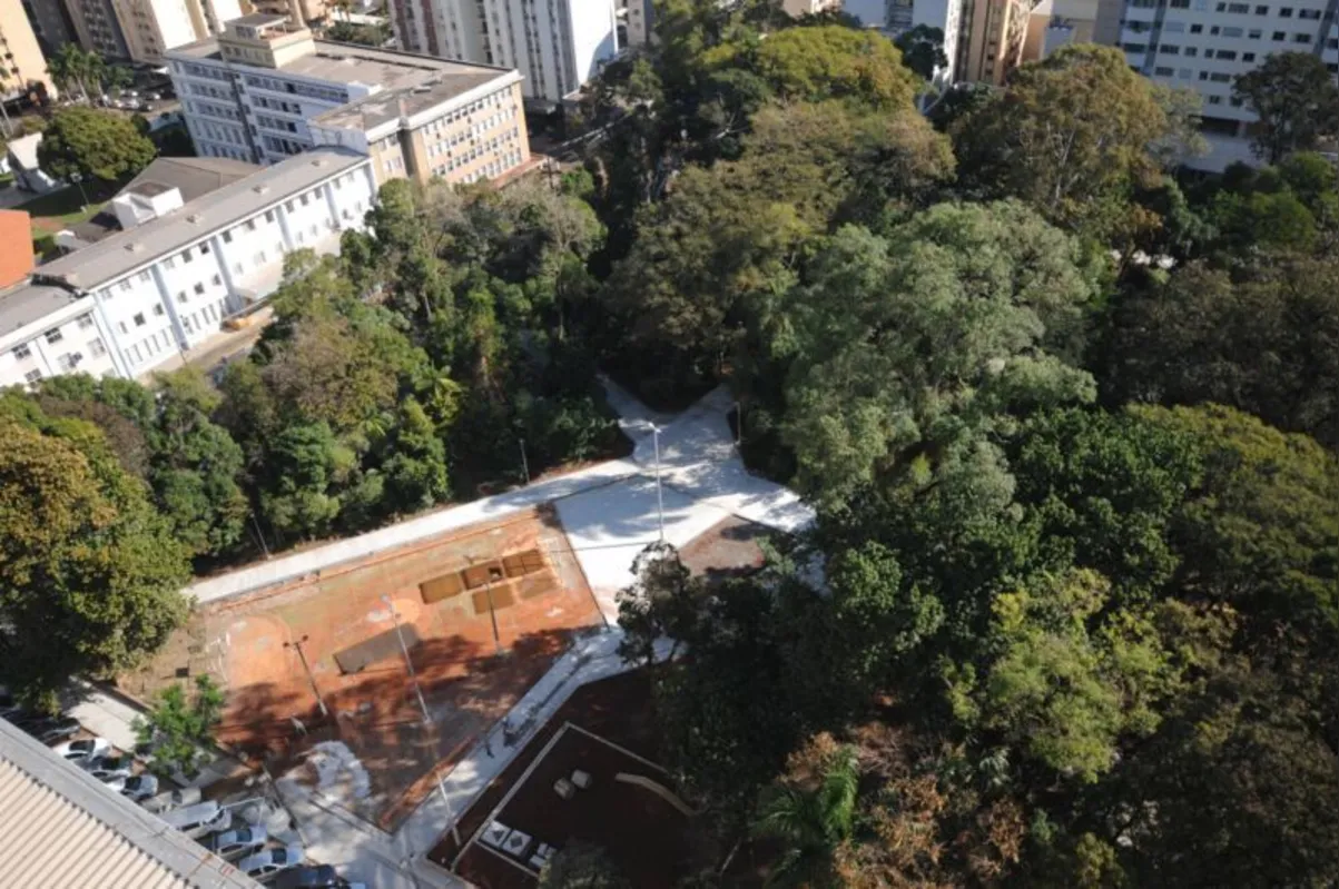 Imagem ilustrativa da imagem Atrasada, obra do Bosque ainda não tem data para ser entregue