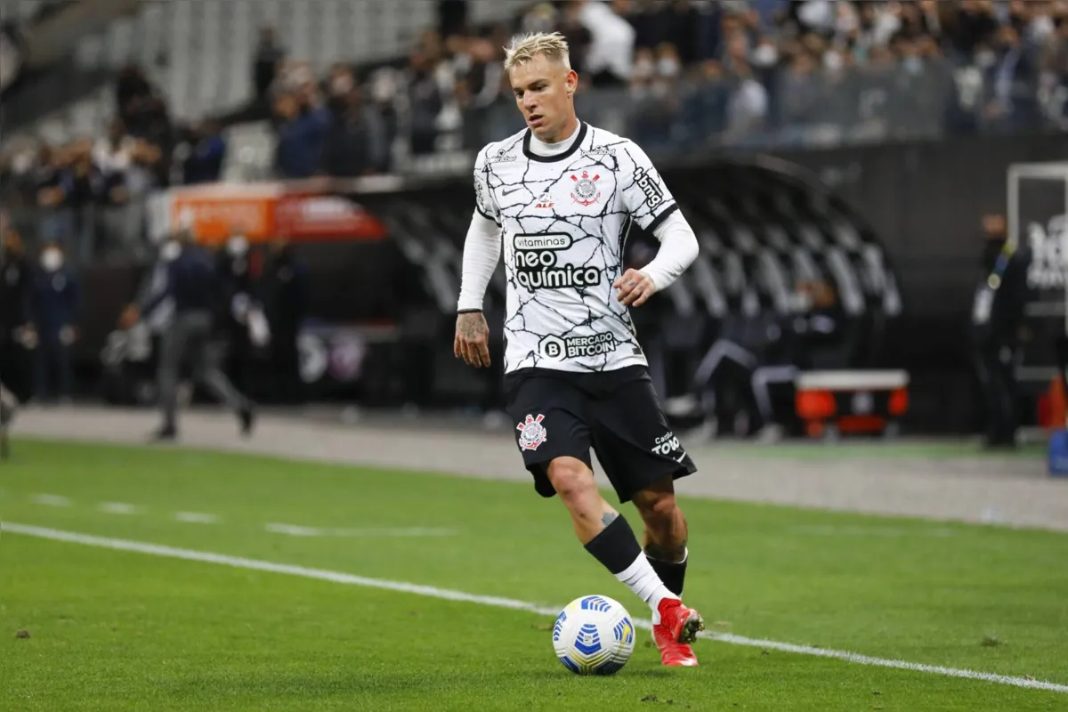 Eleito o craque de setembro do Brasileiro, Roger Guedes já marcou três gols pelo Corinthians no Brasileiro