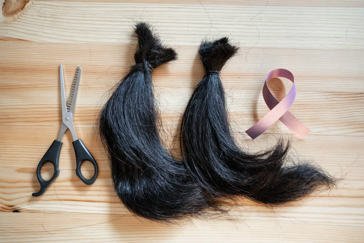 Imagem ilustrativa da imagem Campanha arrecada cabelo para confecção de perucas a pacientes com câncer