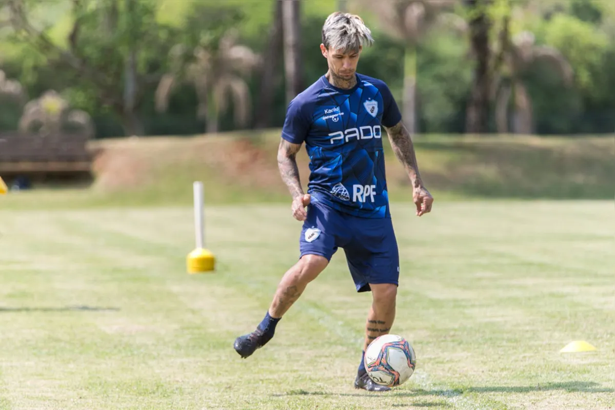 O volante João Paulo volta ao LEC pela terceira vez e pode reestrear neste sábado contra o Vitória