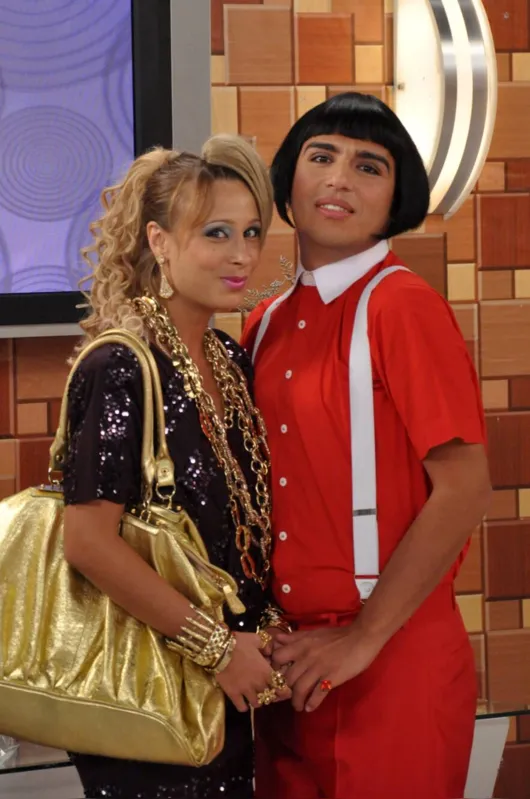 Caike Luna com a atriz Katiuscia Canoro