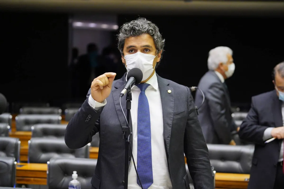 Diego Garcia (PODE) afirma que a PEC é ataque à independência do M