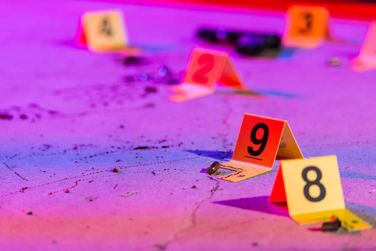 Imagem ilustrativa da imagem EUA veem crescimento recorde de assassinatos, e país regride 2 décadas