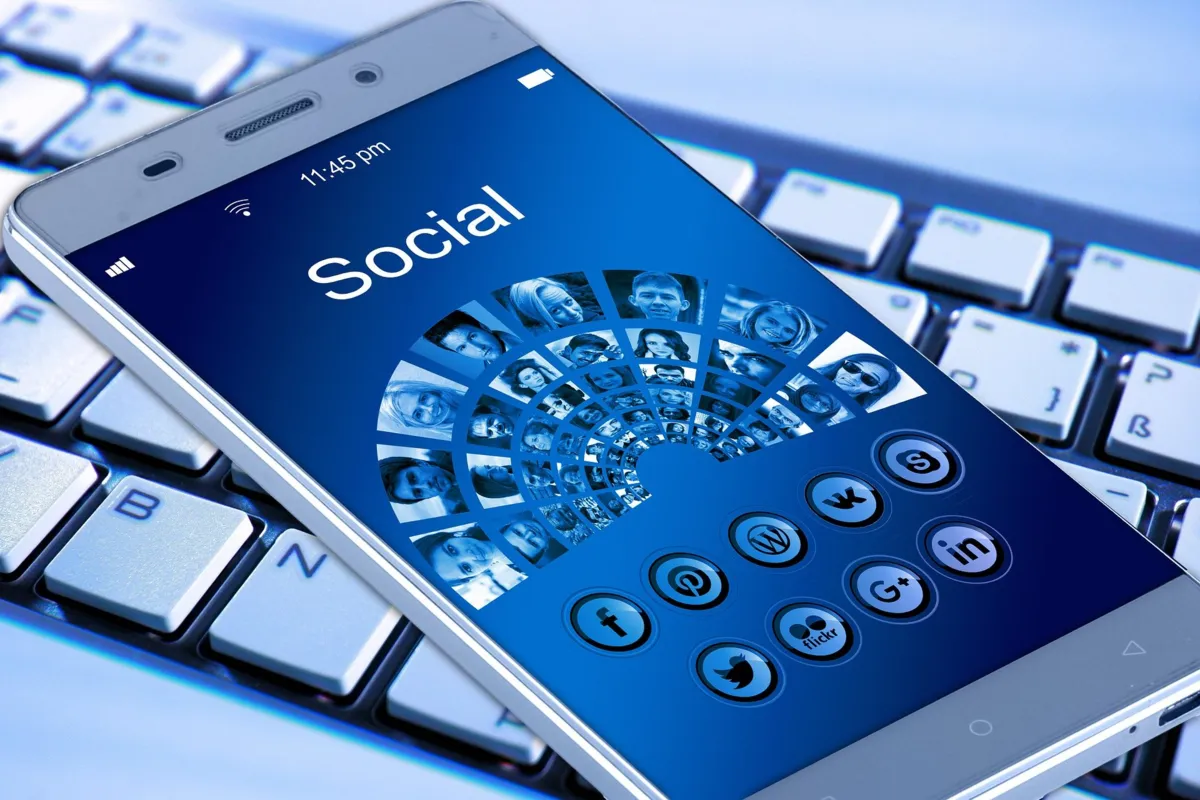 Imagem ilustrativa da imagem Facebook, WhatsApp e Instagram saem do ar e apresentam instabilidade